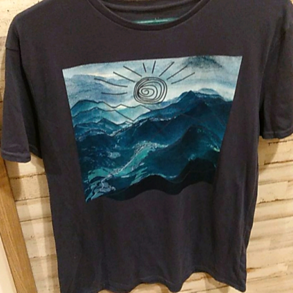 Fission men's t-shirt.   Box 58